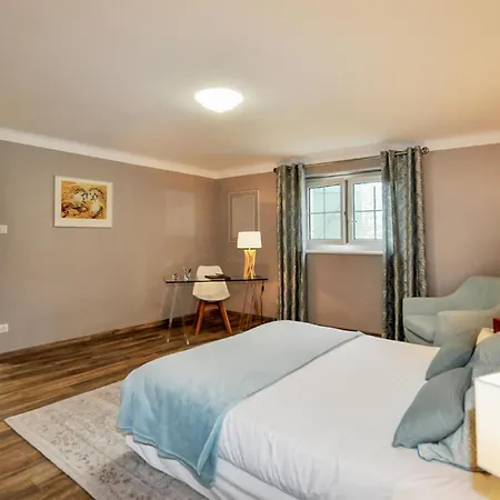 2 Bedroom Cozy In * Tabre