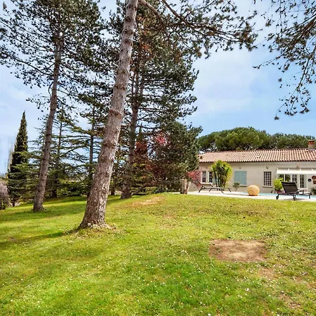 2 Bedroom Cozy In Dom wakacyjny Tabre