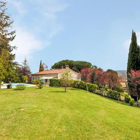 Stunning Home In Tabre Tabre