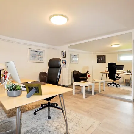 2 Bedroom Cozy In