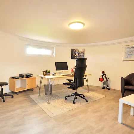 Prázdninový dům 2 Bedroom Cozy In